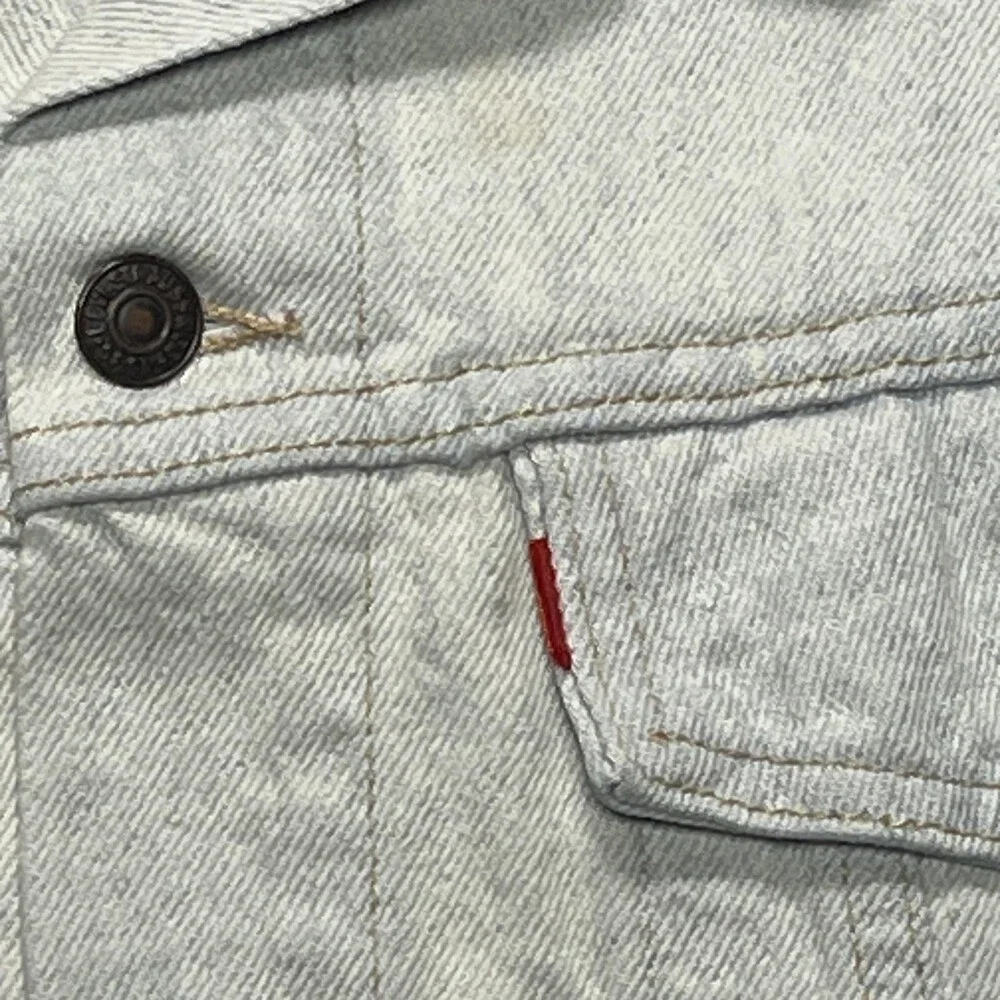 Vintage Levi's Jacket Men's Medium 70598 4803 Light Wash Oversized Made USA 90s